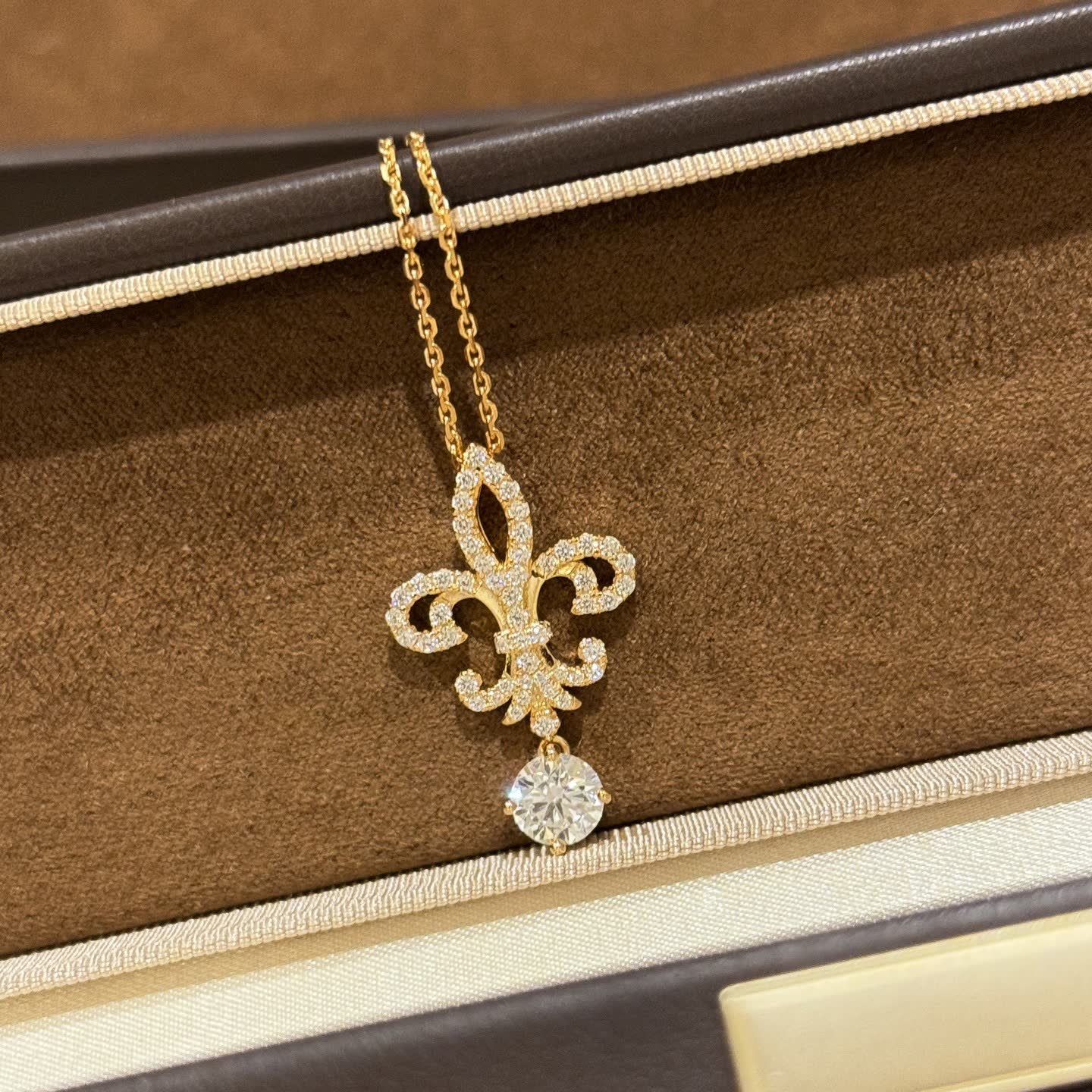 Tiffany & Co Fleur-de-lis Diamond Pendant Necklace